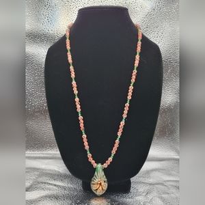 Beautiful handmade necklace. SIZE:24inches